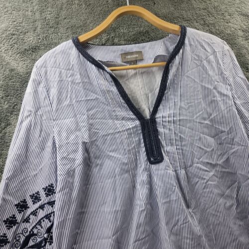 SUSSAN Womens Top Size 8 Blue White Stripe Embroidered 3/4 Sleeve V-Neck Casual - Picture 2 of 12