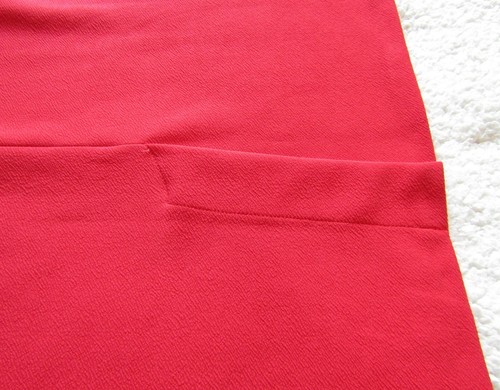 Ladies Red Modern Edge Twist Front Dress TU Size 22 Brand New With Label - Picture 10 of 12