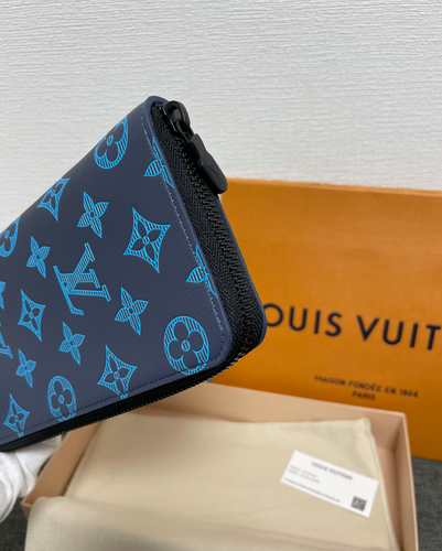 Louis Vuitton Zippy Wallet Vertical Round Purse M82322 Blue monogram pattern - Picture 7 of 16