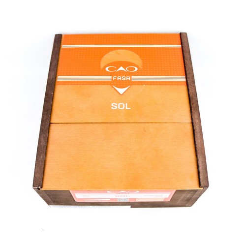 Caja de cigarros de madera vacía CAO Fasa Sol Gigante 6 x 60 8,25" x 7" x 3,25" - Imagen 10 de 12