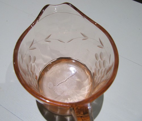 Pink Depression Glass Cream Pitcher with Etched Grapes 3 " tall - Picture 6 of 10