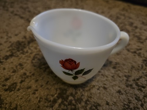 Set of 5 JAJ Pyrex June Rose Cups, Saucers & Milk Jug Vintage 60s retro - Mint - Picture 6 of 7