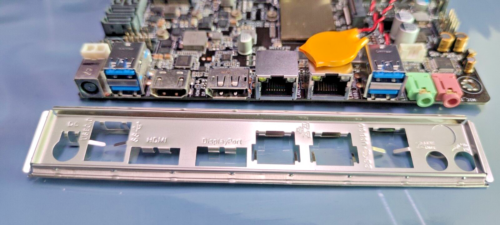 Intel i5-6500 CPU Quad-Core 3.2GHz, Asus Q170T Mini ITX board 8GB DDR4, Dual Lan - Picture 18 of 19