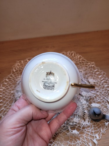 Paragon nach Vereinbarung mit Ihrer Majestät der Königin Porzellan Töpfer Teetasse & Untertasse  - Bild 6 von 7