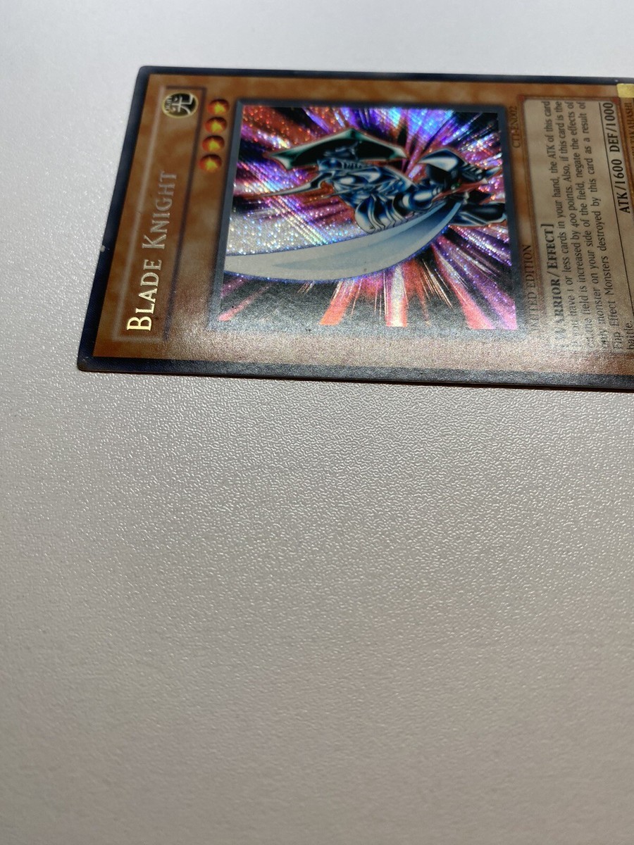 Amazon.co.jp: Ultra Secret Error BLADE KNIGHT Collectible