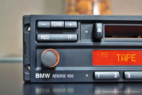 Radio/reproductor CC Blaupunkt BMW Reverse RDS BP6262 para E28 E30 E31 E32 E34 E36 Z3 - Imagen 9 de 15