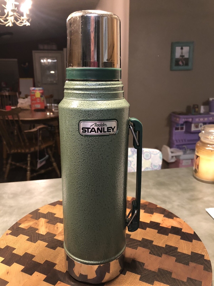 Vintage Stanley Aladdin Green Vacuum Bottle Thermos A-944DH Quart Made in  USA