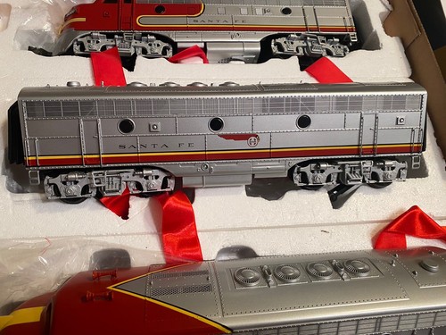 K-Line K25301 Santa Fe F-3 Diesel A-B-A All Power  Vertical Cam Motors EX-Con - Picture 5 of 8