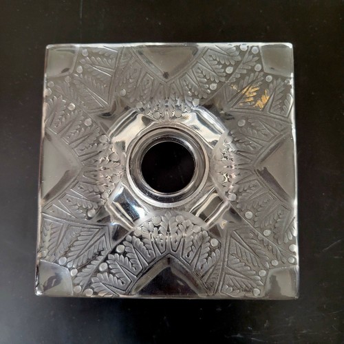 Pair Art Glass Rene Lalique Candleholders Chantilly - Picture 5 of 12