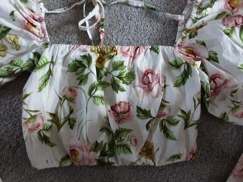 BOOHOO Beautifull Long Sleeved TOP,Floral,size8uk,ExcellentCondition - Picture 4 of 7