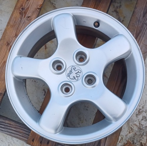 Jante Alu PEUGEOT 206 15 pouces - 6Jx15 CH4-28 - Modèle FOUDRE (D) - Picture 1 of 4