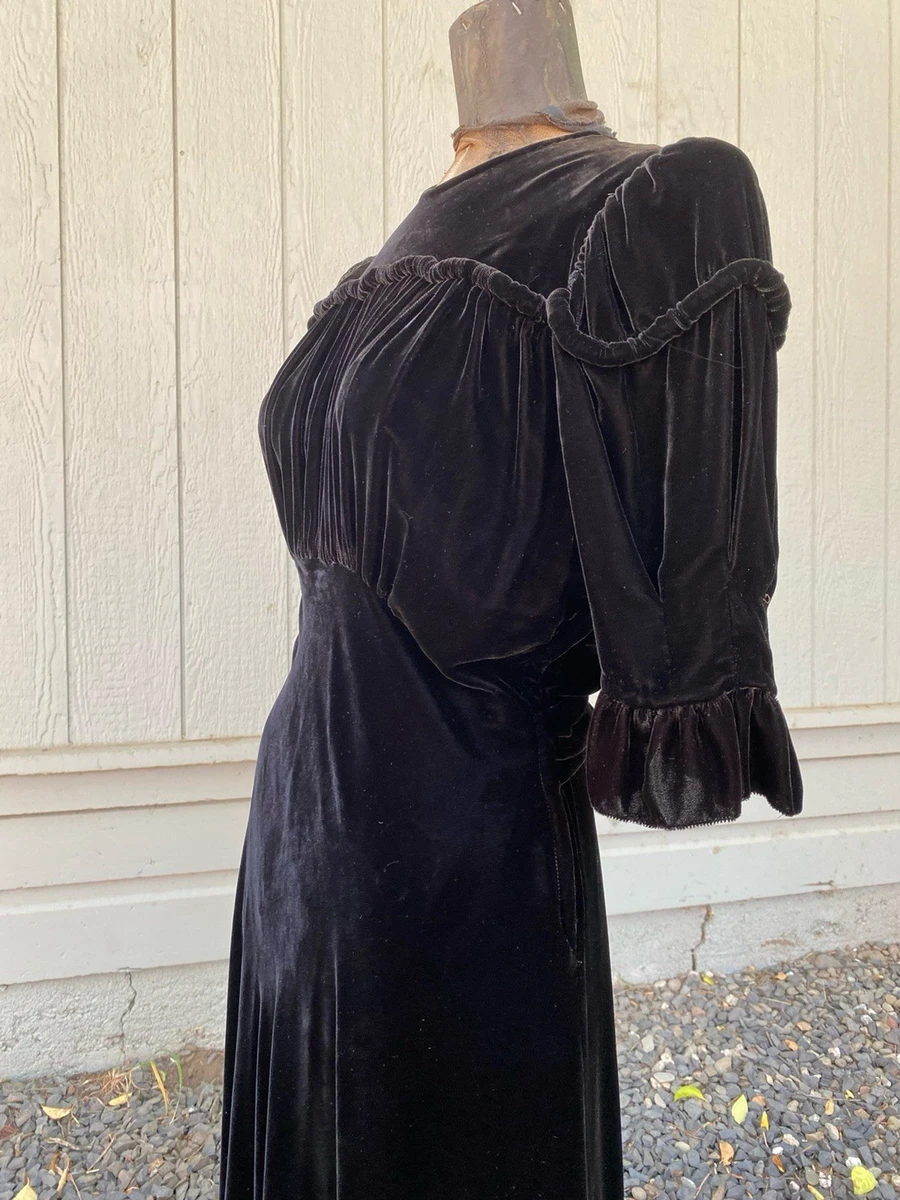 1930s dresses formal Insanely Glam 1930's Gowns worn by Old Hollywood | 1930s Evening Dresses