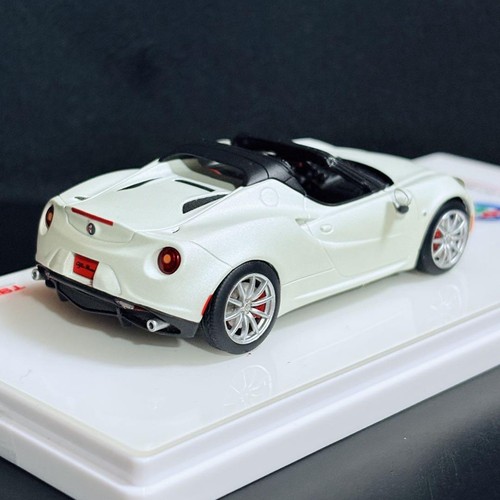 1/43 Tsm Alfa Romeo 4C Spider 2016 Fuji Bianco - Foto 4 di 8