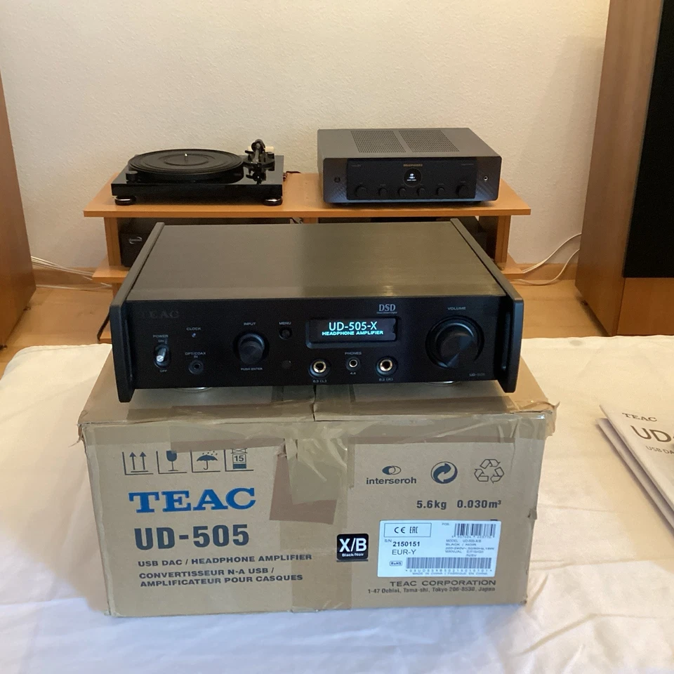 Teac UD-505-X Nero - Amplificatore per cuffie USB DAC - Immagine 2 di 4