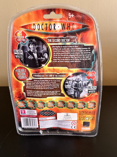 Black&White DOCTOR WHO 2009 SDCC Tomb of Cybermen Second Dr Cyberman Figures NEW - Picture 12 of 13