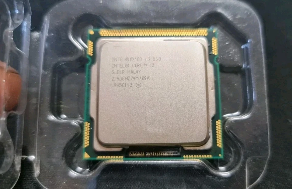 PROCESSORE SOCKET LGA 1156 INTEL CORE i3 530 SLBLR + PASTA TERMICA - Immagine 2 di 3