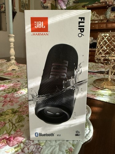 JBL Harman Flip 6 Bluetooth Speaker Black BRAND NEW