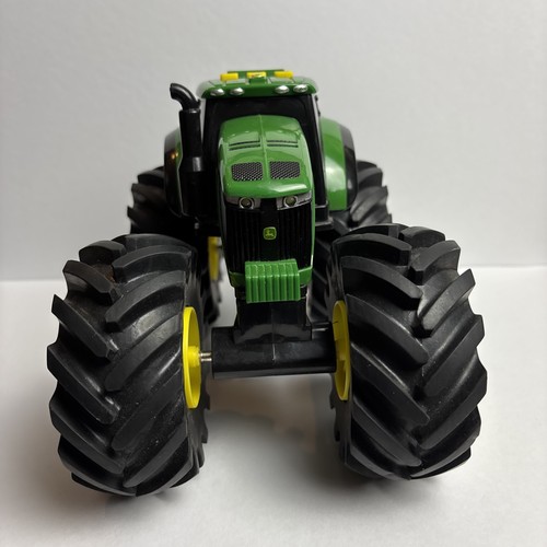 John Deere 2011 Monster Treads Tractor.   - Picture 6 of 10
