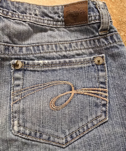 Girls Justice Jean Blue Jean shorts Size 12R lace peaking pockets - Picture 10 of 11
