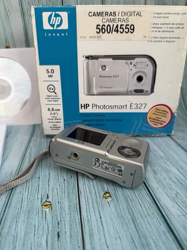 HP Photosmart E327 5.0MP Compact Digital Camera Silver Boxed Digi cam y2k - Picture 10 of 17