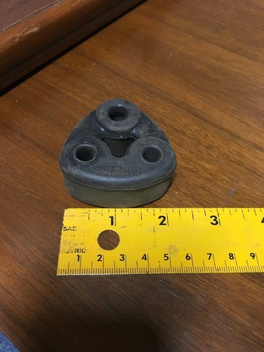 New Toyota Exhaust Hanger Insulator 17566-35010     1756635010 - Bild 1 von 4