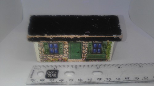 Thomas Muffle Mountain Wood Train House - Britt Alcroft 2000 WORN - Picture 5 of 7