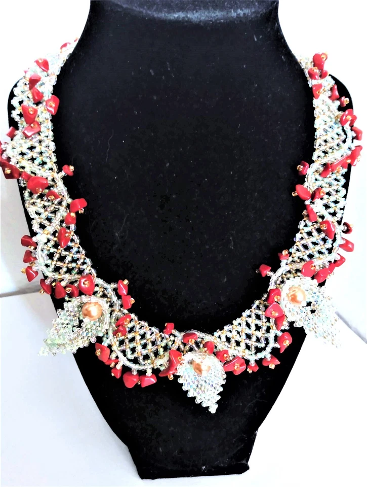 21 - Hecho a mano rojo-blanco pluma semilla perla gruesa collar de cuentas declaración