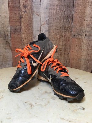 boys orange baseball cleats