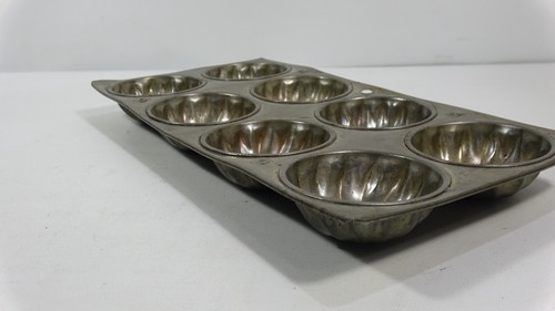 Vintage Flower 2 - 8 Cup & 1 - 6 Cup Baking Pan - Cupcakes & Muffins - Picture 13 of 19
