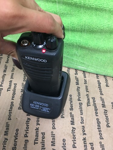 Kenwood LMR TK-3400 K2 Two Way Radio 450-520MHZ With Charger & Mic - Picture 9 of 9