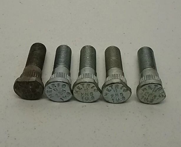 610-285 Dorman Pernos de rueda automotriz Cantidad de 5 pernos de rueda 610-285 Foto 2 de 3