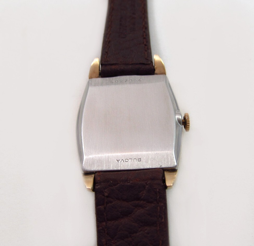 Stunning 1943 BULOVA Black & Gold Men's Vintage Watch - Serviced - Picture 2 of 3