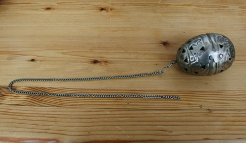 ancien ENCENSOIR/BRULE PARFUM en métal travaillé avec sa chaine - Photo 5/8