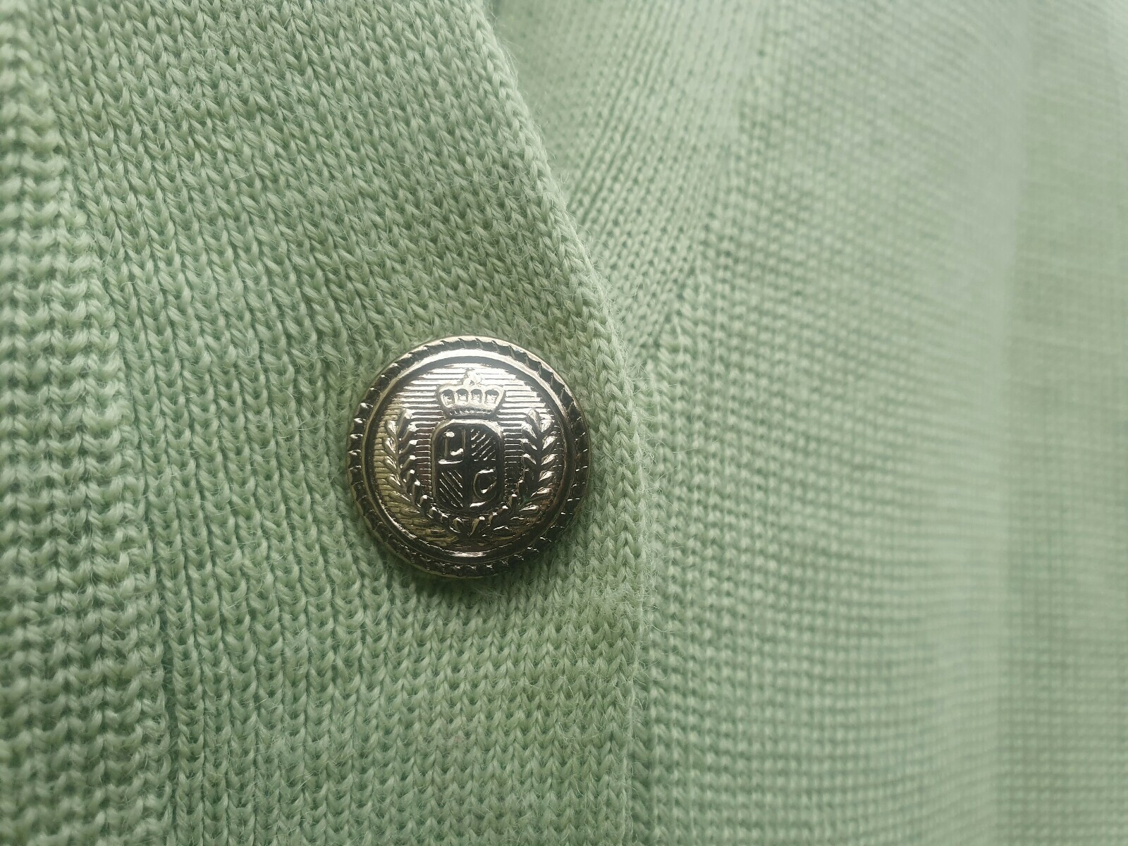 Picture 4 of 4