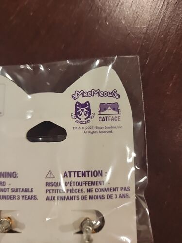 NWT Meemeow Aphmau Claire's Official Earrings RARE NEW Ear Ring Studs HTF Yellow - Picture 3 of 5