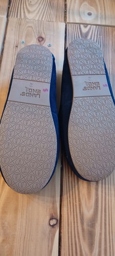 Lands End Navy Moccasin Style, Luxurious Faux Fur Lined, Non Slip Sole MEN Sz 9 - Picture 3 of 4