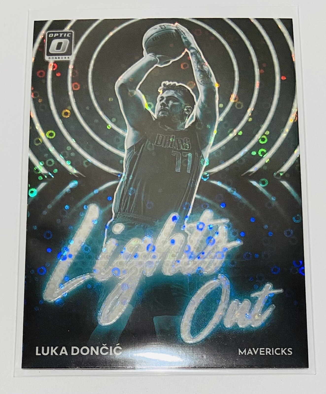 2022-23 Panini Donruss Optic Disco Prizm Lights Out Luka Doncic #10 Mavericks