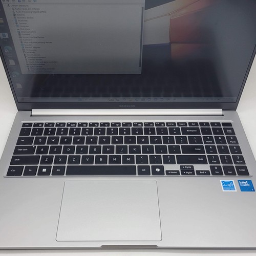Samsung Galaxy Book4 NP750XGK 15.6" Core 7 150U 1.8GHz 16GB RAM 512GB SSD - Afbeelding 5 van 10