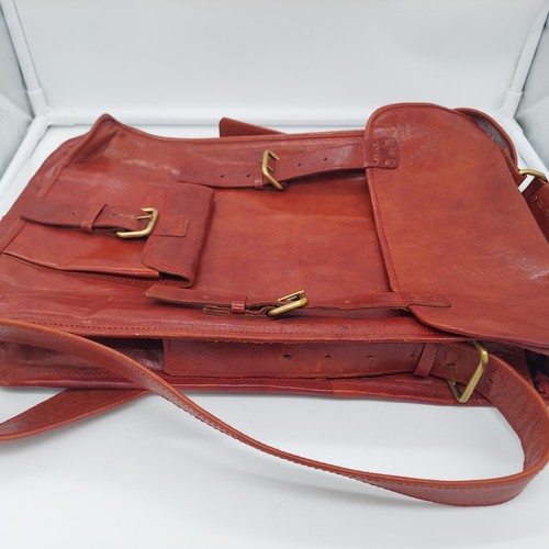 Vintage Leather Brown Messenger Bag - Picture 11 of 14