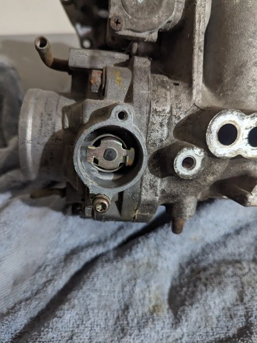 90-93 Acura Integra oem Intake manifold assembly DA9 B18A1 B18A W/THROTTLE - Picture 2 of 13