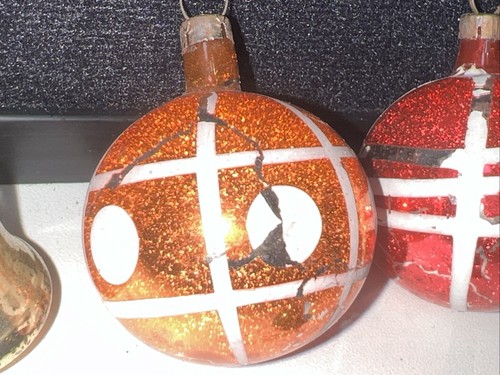 Vintage Shiney Brite 1” Glass Bells And Ball Ornaments Lot - Picture 6 of 7