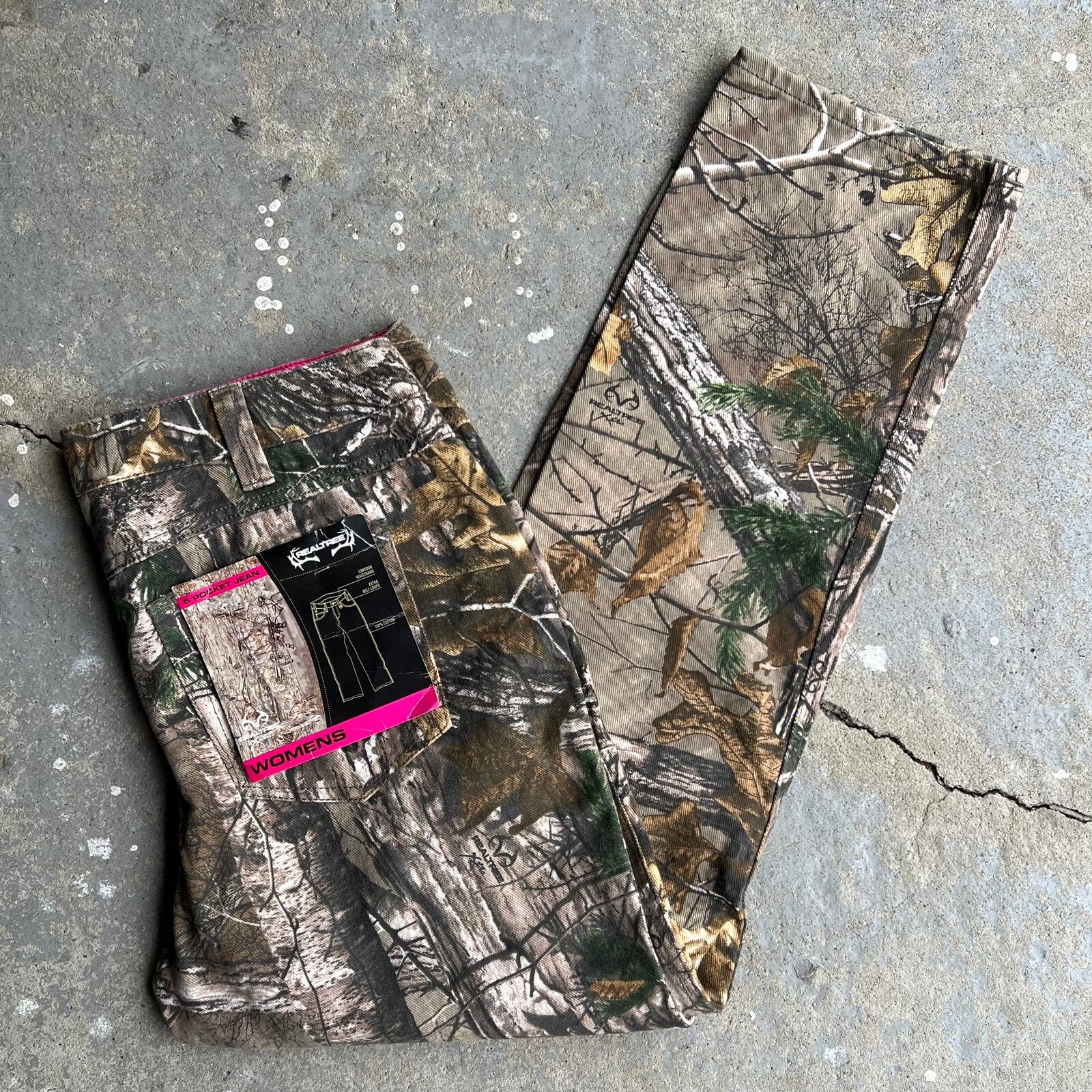 Vintage Y2K Realtree camo women's hunting work pants NWT