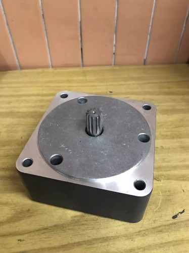 1pcs New 5GS10XK intermediate reducer OM - Picture 3 of 3