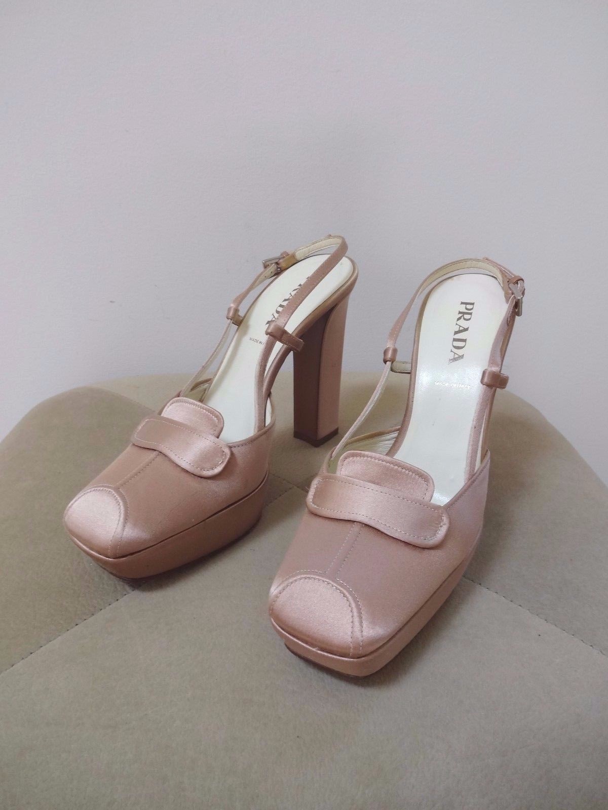 Prada rosado azulsh Satén Plataforma Taco Alto Suela De Cuero Charol Sandalias 36 Prada rosado azulsh Satén Plataforma Taco Alto Suela De Cuero Charol Charol Cuero Sandalias 36 d90560