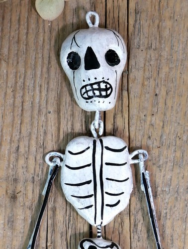 Skeleton Articulated Day of the Dead Clay Ornament Handmade Mexican Folk Art - Picture 2 of 8