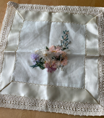 HANDMADE EMBROIDERED CROCHETED RIBBON DETAIL 14" PILLOW COVER  STUNNING - Picture 1 of 2