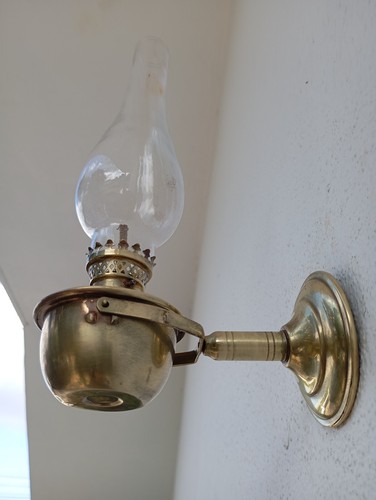 LÁMPARA DE LATÓN ALEMANIA VINTAGE ASPIRADORA ACEITE COMPAÑÍA GIRASOL CON MECHA COLGAR EN LA PARED - Imagen 7 de 22