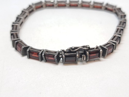 Vintage interesting bracelet made of 925 silver with burgundy inserts for a gift - Picture 17 of 24