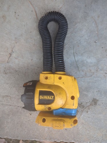 Dewalt DW919 Flexible Adjustable Snake Work Light 18V Bare TOOL ONLY - Picture 1 of 6
