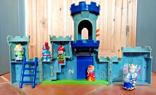 ELC Happyland Sherwood Castle with figures - Picture 9 of 12